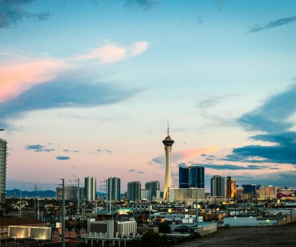 Exploring the Other Side of Las Vegas: A Guide to Mind-Bending Experiences