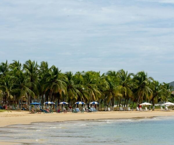 A Week in Paradise: Sandals Itinerary Ideas for Relaxation & Adventure